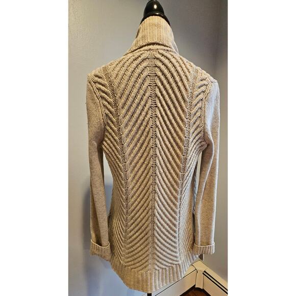 Vince Cardigan Sweater  50% YakYak 50% Wool, Cream, Knit, Shawl, Sz XS - Picture 6 of 10